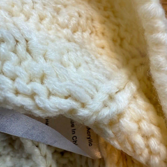 TUCKERNUCK Ivory Cable Knit Cora Sweater NWT Medium M - Picture 7 of 9